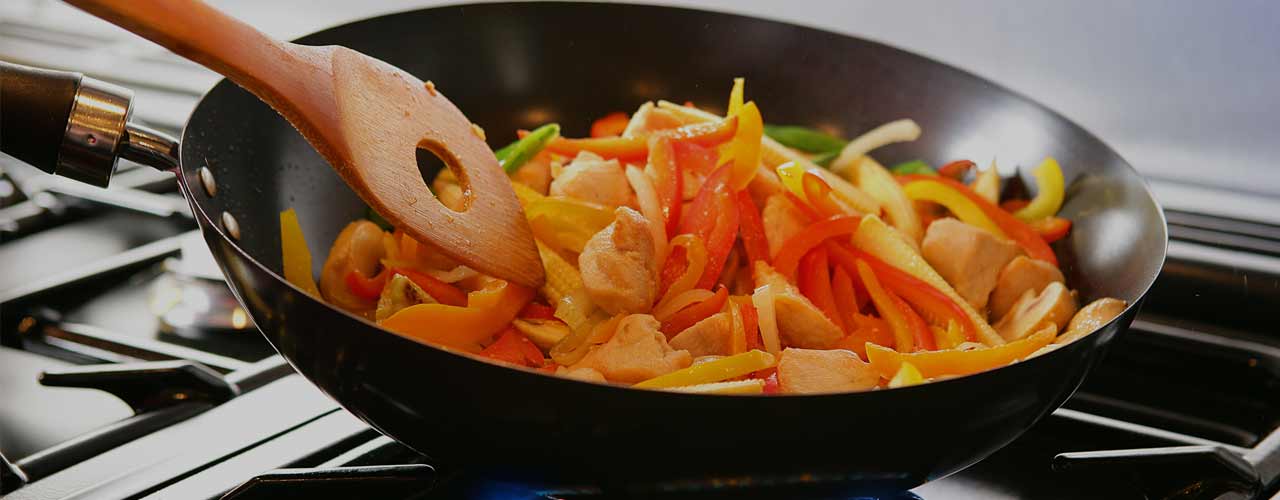 How To Season and   Clean a Wok