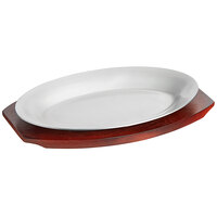 Choice 12 3/4" x 8 1/2" Oval Aluminum Sizzler Platter with Mahogany Finish Rubberwood Underliner