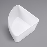 American Metalcraft Del Mar 24 oz. Quarter Round White Plastic Stackable Serving Bowl