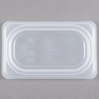 Cambro 90PPCWSC190 Camwear 1/9 Size Translucent Polypropylene Seal Cover