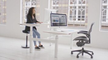 Bridgeport E-Lift Pro Desk