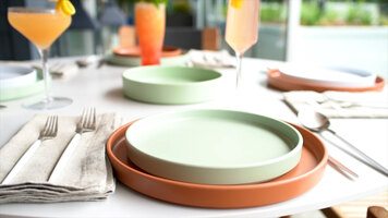 Hudson Collection Dinnerware