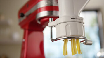 How to Use a KitchenAid Gourmet Pasta Attachment How to Use a KitchenAid Gourmet Pasta Attachment