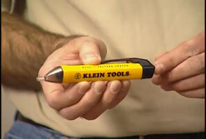 Klein Tools Non-Contact Voltage Detector Overview Klein Tools Non-Contact Voltage Detector Overview
