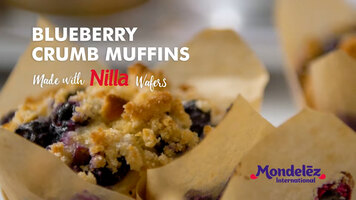 Blueberry Crumb Muffins with Nilla Wafers Blueberry Crumb Muffins with Nilla Wafers