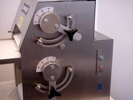 Somerset: Setting Up the CDR-1100 Dough Sheeter