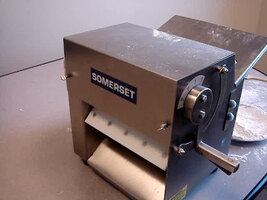 Somerset: CDR-100 Dough Sheeter Operation Demo Somerset: CDR-100 Dough Sheeter Operation Demo
