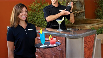 Cambro Treadlite™ Tray