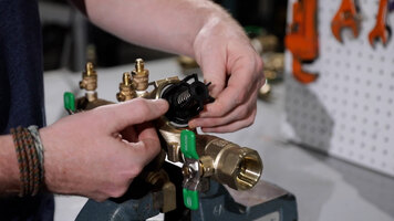 Zurn Wilkins 900XL3 Series Small Backflow Preventer Overview Zurn Wilkins 900XL3 Series Small Backflow Preventer Overview